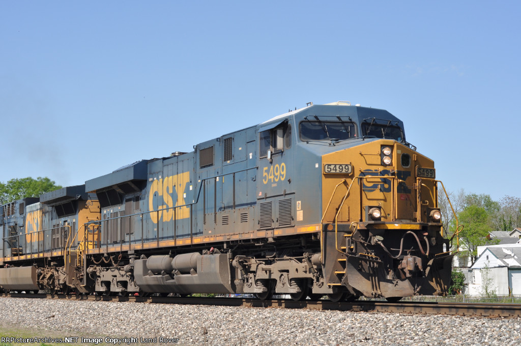 CSXT 5499 East